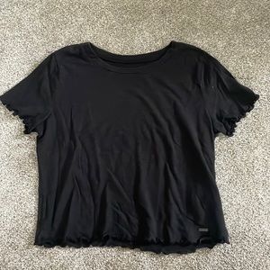 Hollister black lettuce hem t shirt